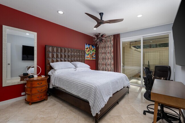 Building Photo - 449 Desert Lakes Dr