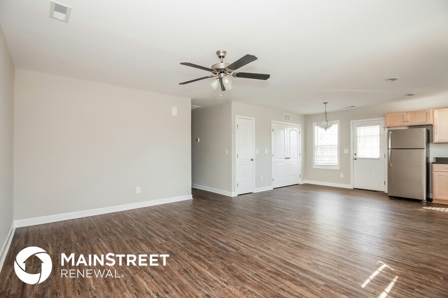 Building Photo - 388 Wood Ave