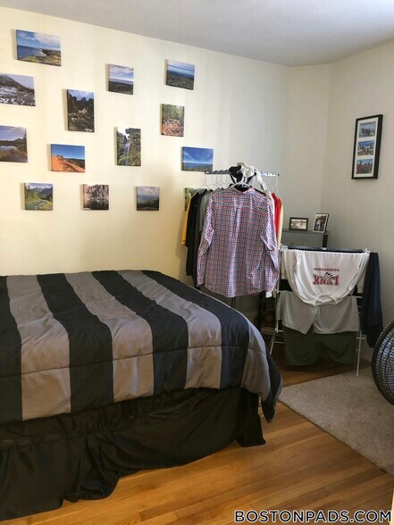 Building Photo - 62 W Cedar St