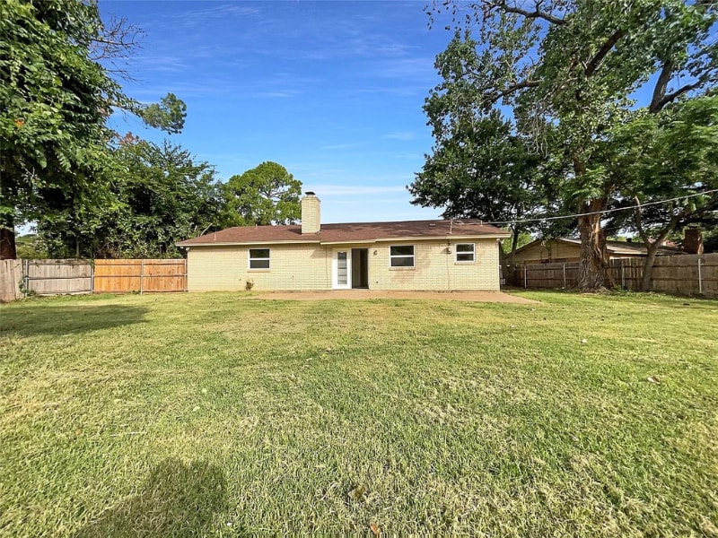 Building Photo - 2369 Laredo Ct