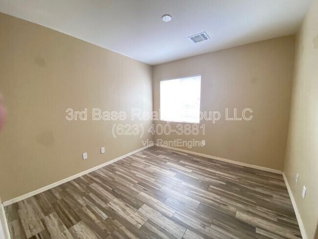 Building Photo - 22627 W Adams Dr