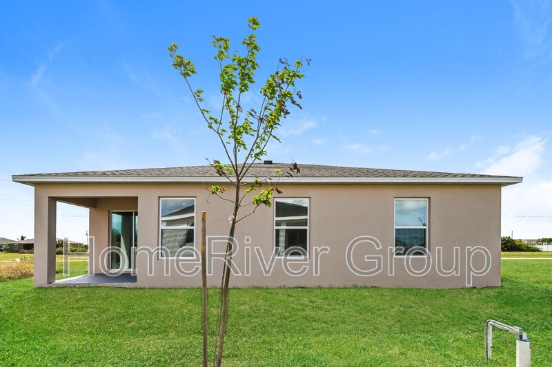 Building Photo - 3817 NW 41st St