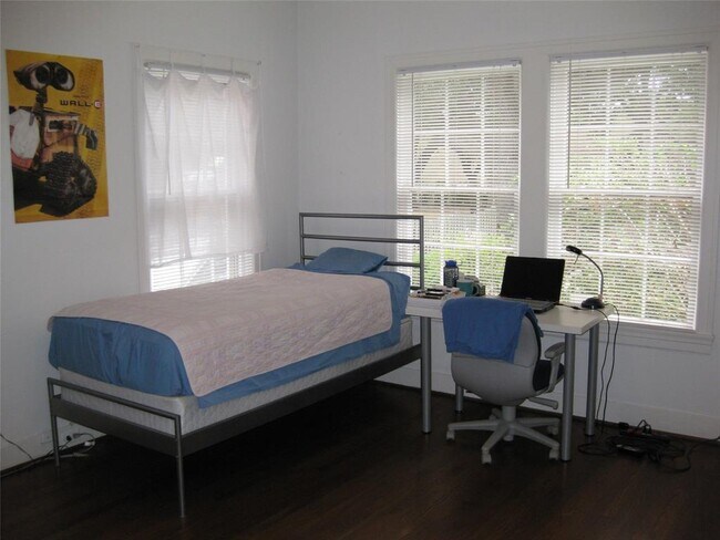 Building Photo - 1722 Rice Boulevard