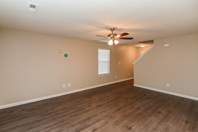 Building Photo - 3 Bedroom Charlotte Home