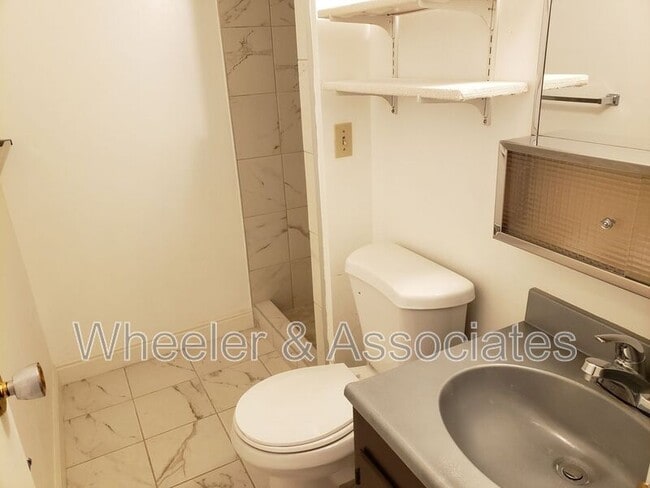 Building Photo - 137 E 5250 S