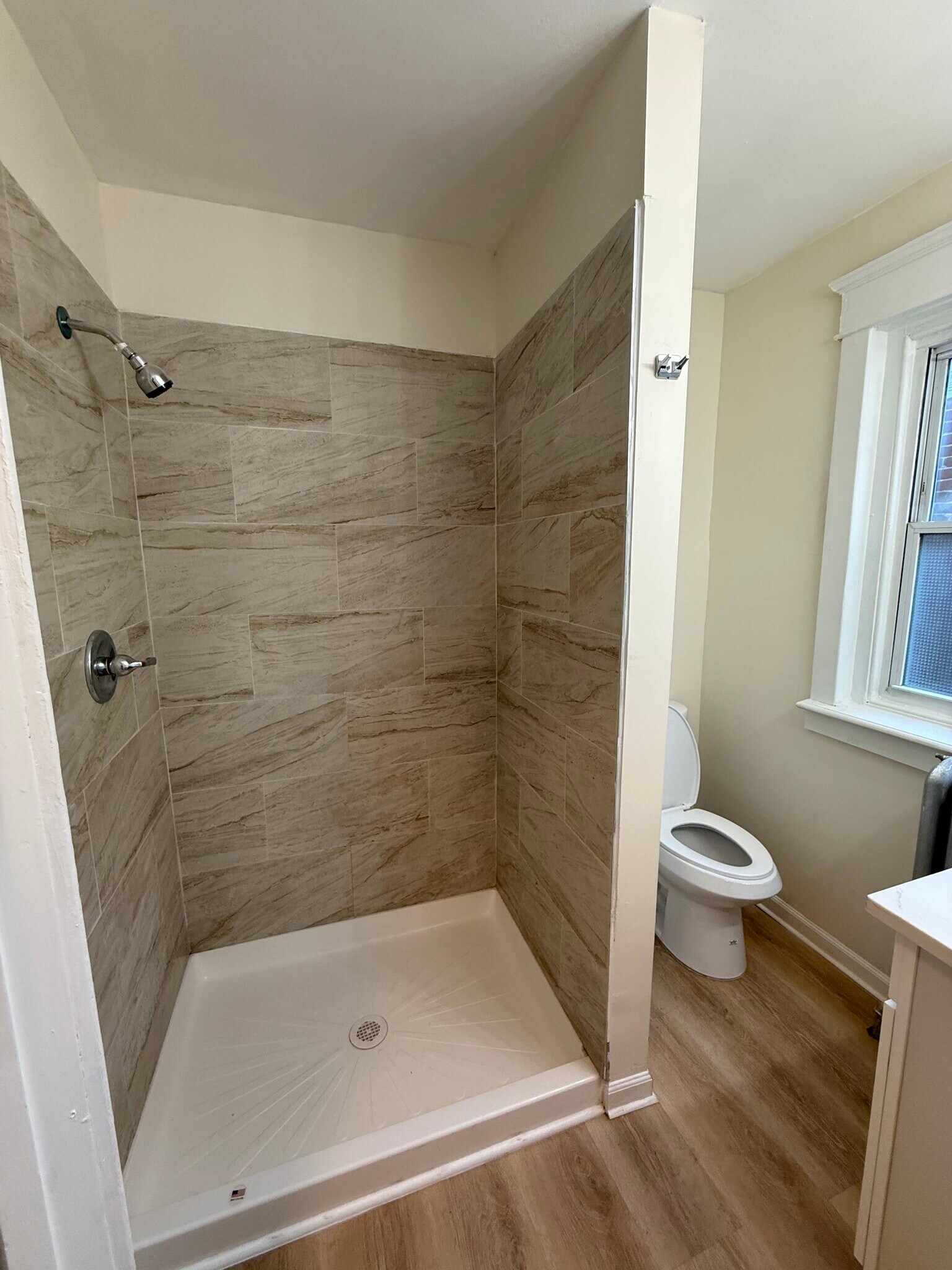 Building Photo - 133 S 15th St