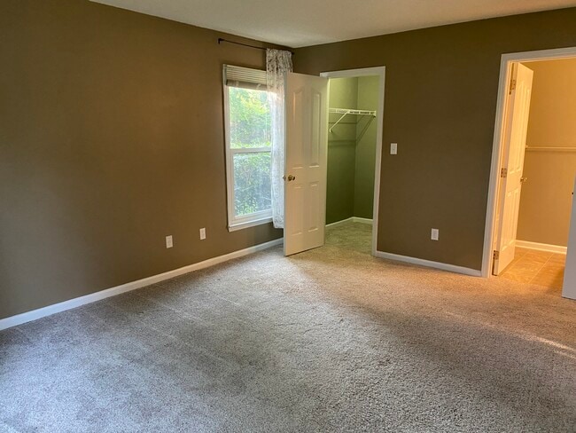 Building Photo - 10229 Rose Meadow Ln