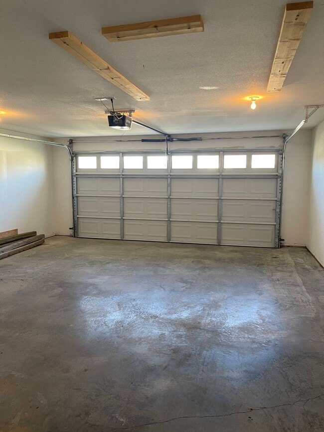 Building Photo - May 5th