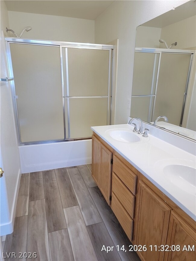 Building Photo - 661 Monument Point St