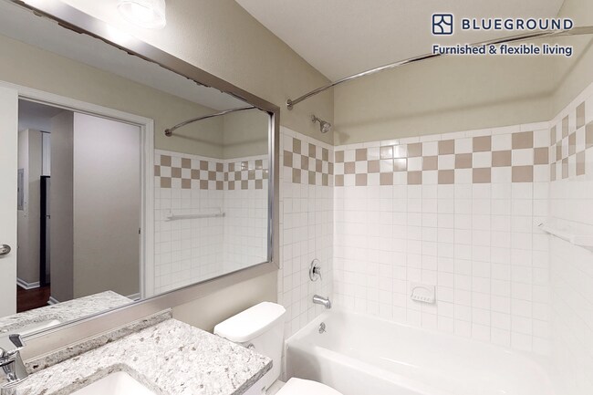 Building Photo - 100 Court N Dr