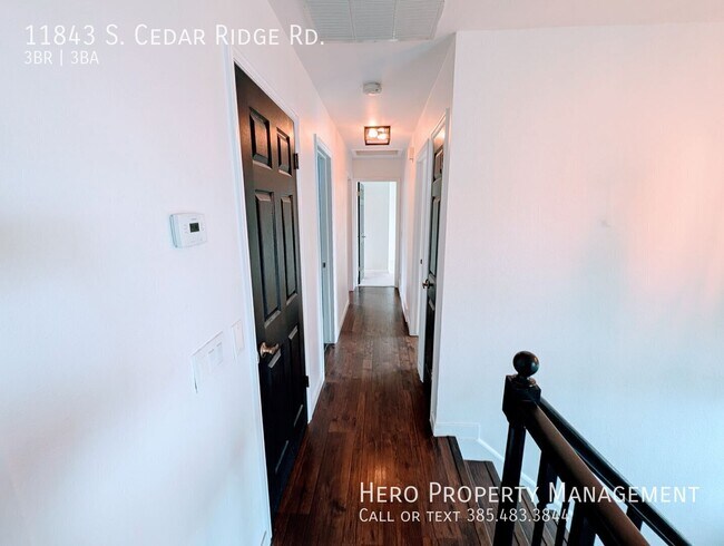 Building Photo - 11843 S Cedar Ridge Rd