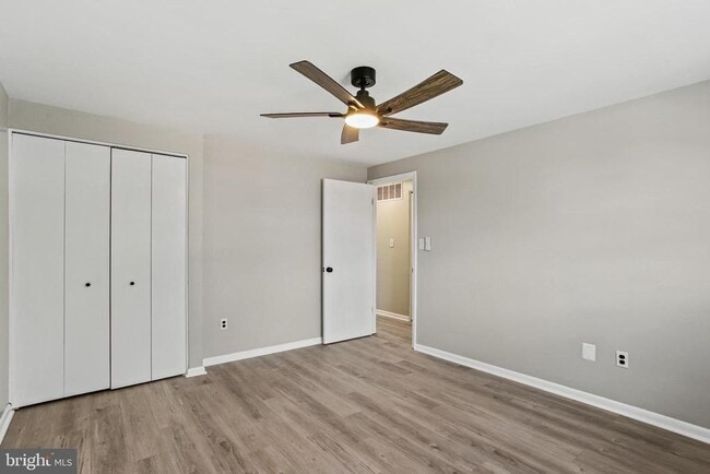 Building Photo - 934 Circle Dr