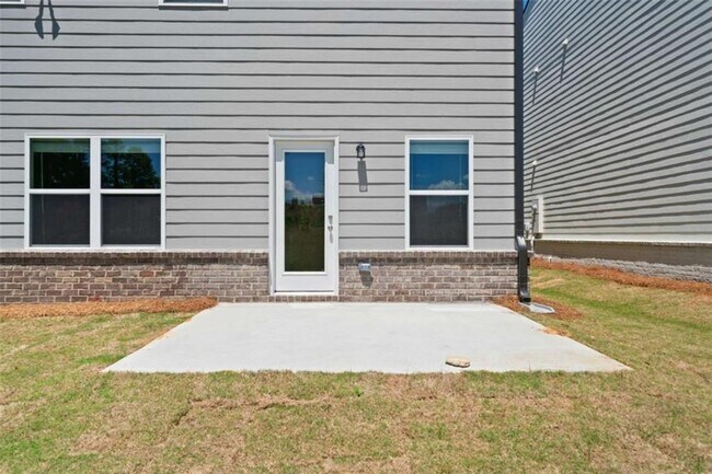 Building Photo - 3320 Westgate Park Dr