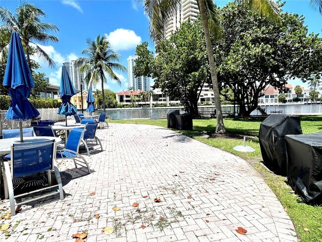 Building Photo - 19390 Collins Ave