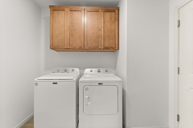 Building Photo - 8581 N Orch Ct