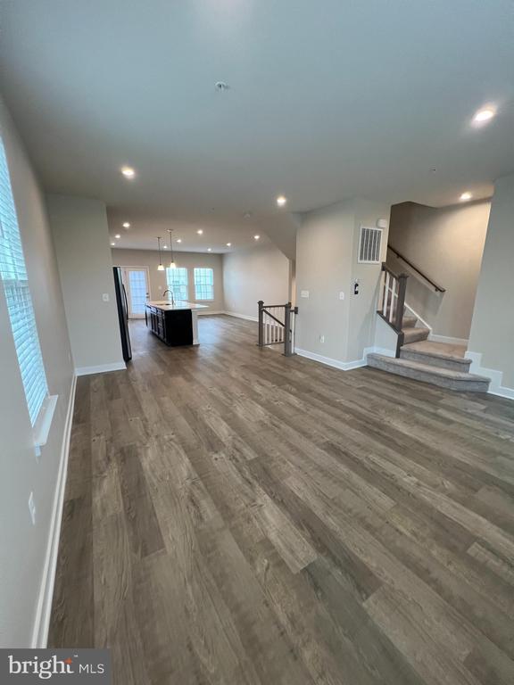 Building Photo - 1550 Adamson Wy