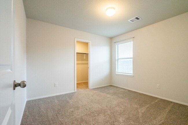 Building Photo - 16856 Pink Wintergreen Dr