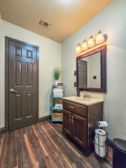 Building Photo - 2296 Maria Del Refugio Dr