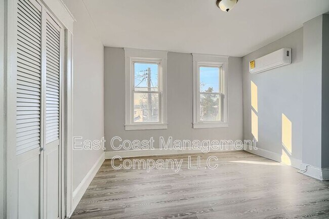 Building Photo - 2878 Harford Rd