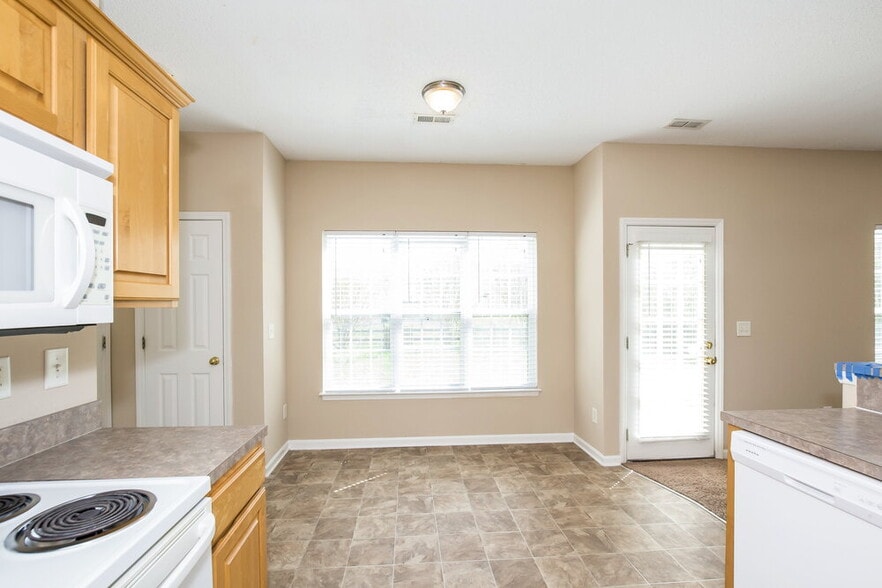 Building Photo - 326 McGinn Grove Dr