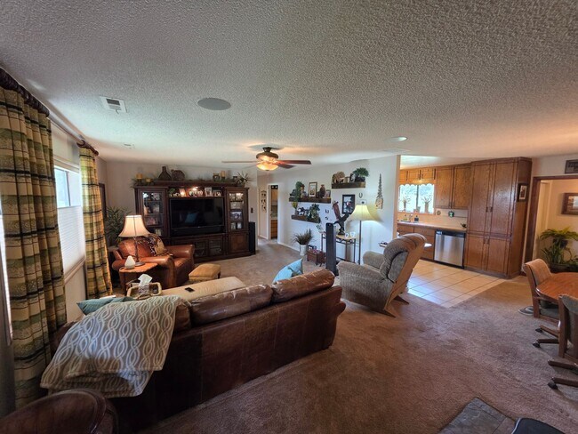 Building Photo - 5675 E Burris Ln
