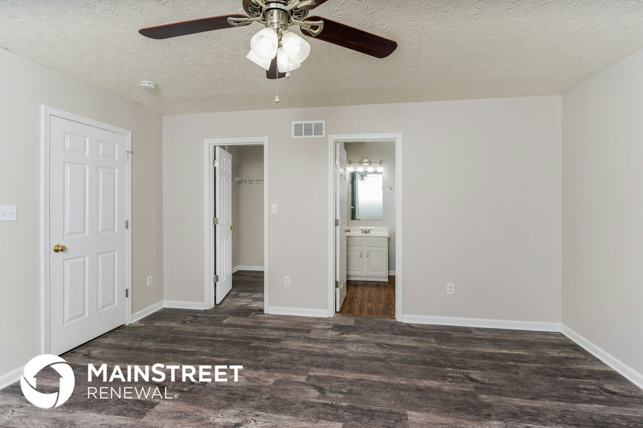 Building Photo - 9805 River Trail Dr