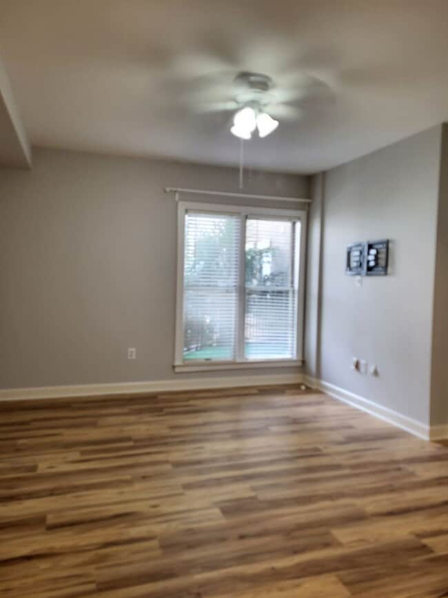 Building Photo - 2 bedroom Condo In Gateway Plaza