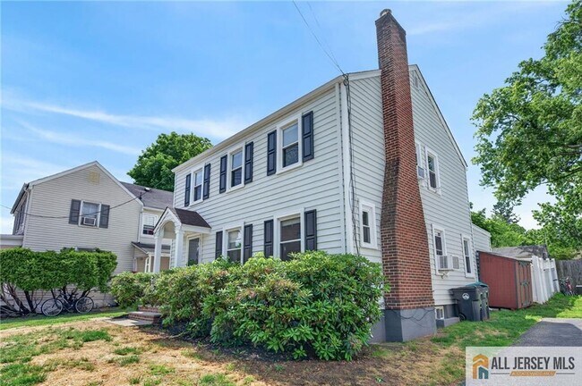 Building Photo - 12 Capner St