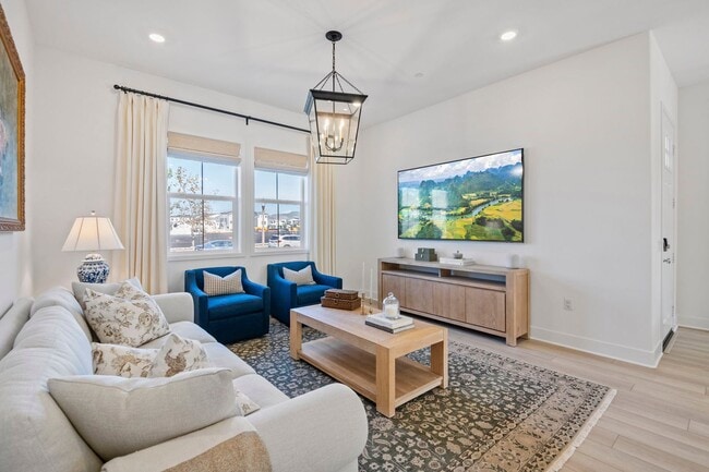 Building Photo - Beautiful 5bed/4bath for Rent Home at Great Park