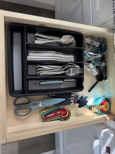 Building Photo - 4 Auburn Ave Ext