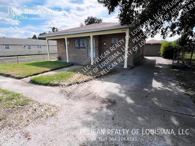 Building Photo - 1008 Brown Ave