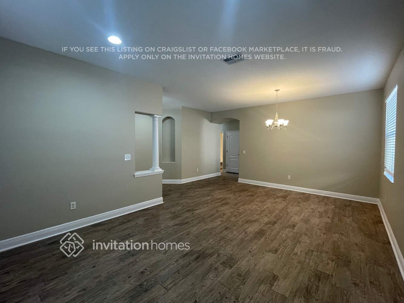 Building Photo - 411 Thicket Crest Rd