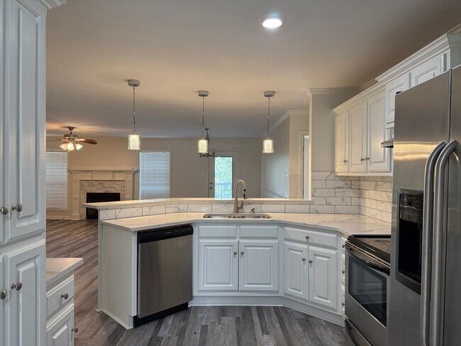 Building Photo - 6309 Countryside Dr