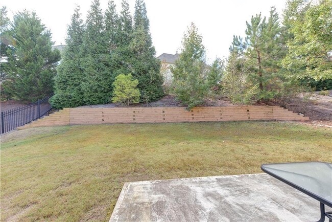 Building Photo - 5230 Habersham Hills Dr