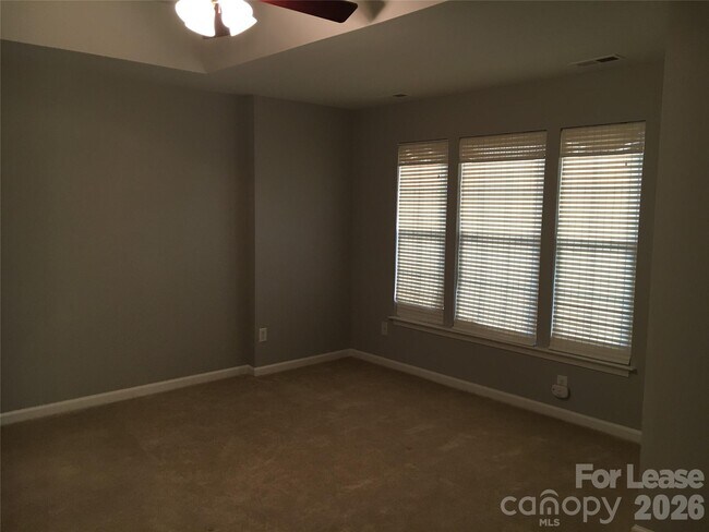 Building Photo - 17819 Delmas Dr