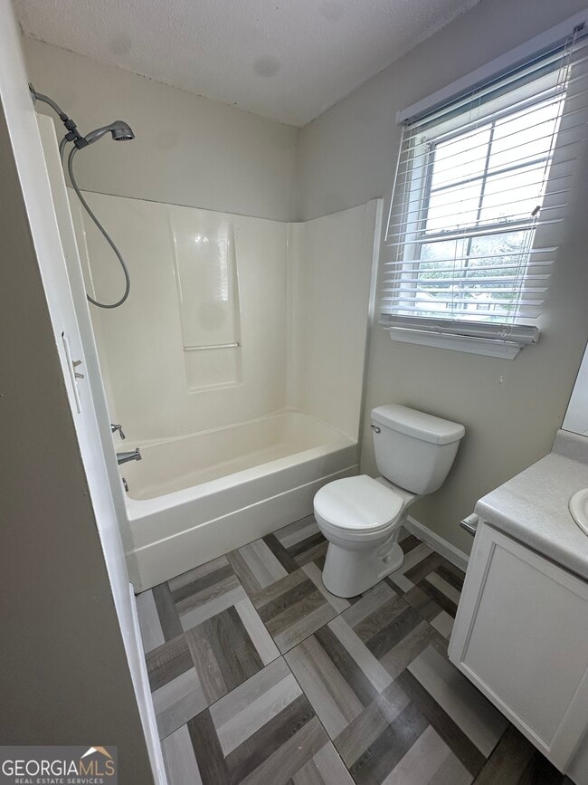 Building Photo - 465 Eagles Crossing Cir