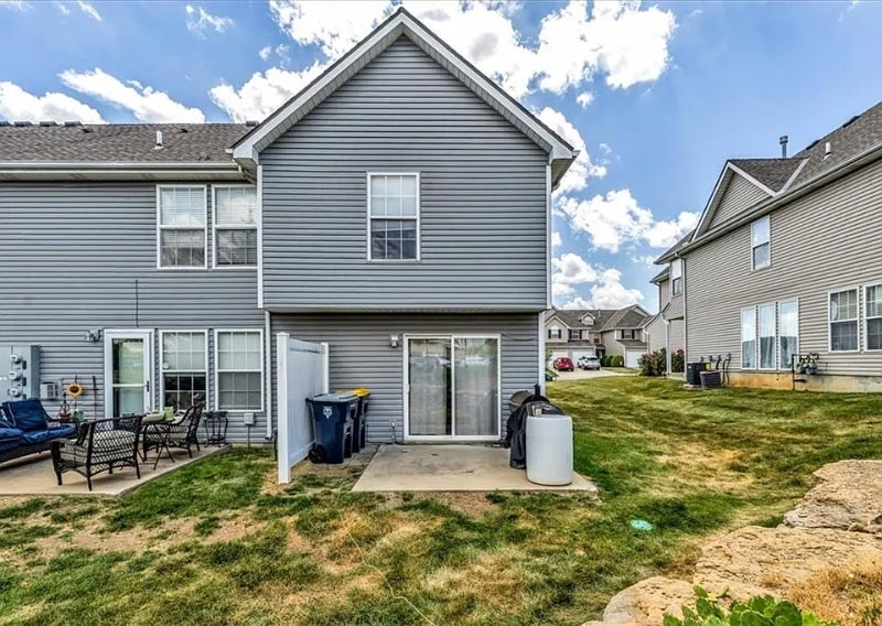 Building Photo - 4540 NE 83rd Terrace