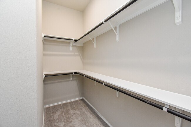 Building Photo - 8930 Field Daisy Ct