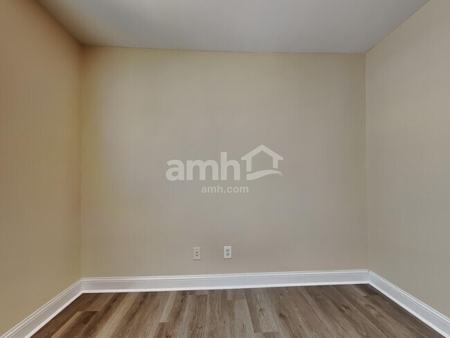 Building Photo - 97 Tenth Avenue