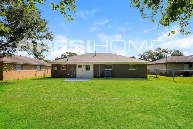 Building Photo - 7127 Kings Dr