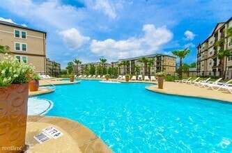 Building Photo - 1 br, 1 bath Condo - 30000 FM 2978 Flat 1...