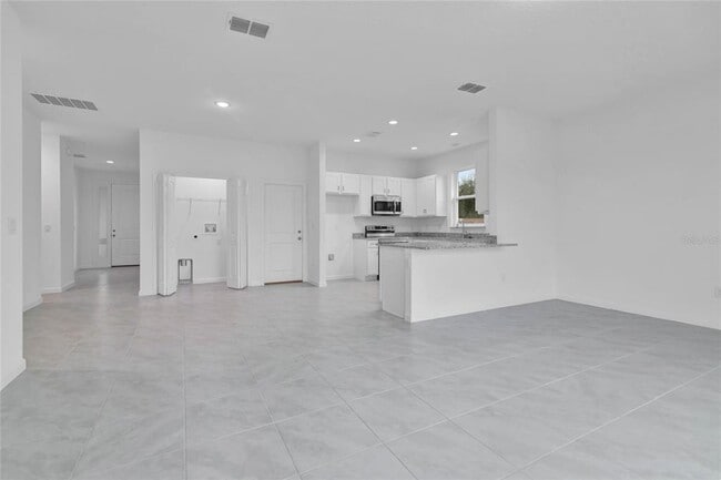 Building Photo - 925 Magnolia Ave