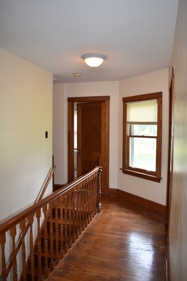 Building Photo - 724 Cty A12