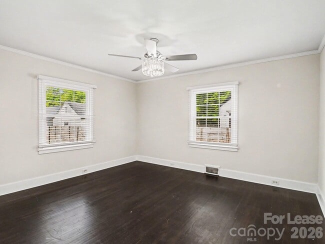 Building Photo - 782 Union St S