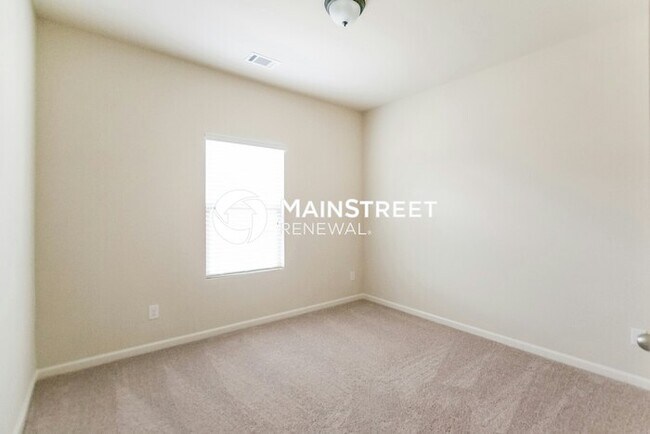 Building Photo - 4 Bedroom Pet-Friendly Home in Cartersvill...