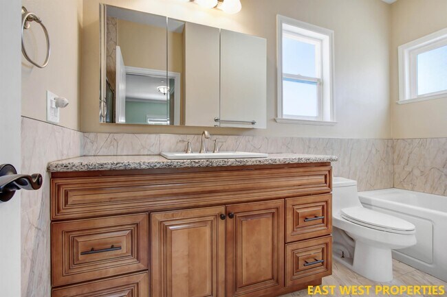 Building Photo - 58 S Altadena Dr