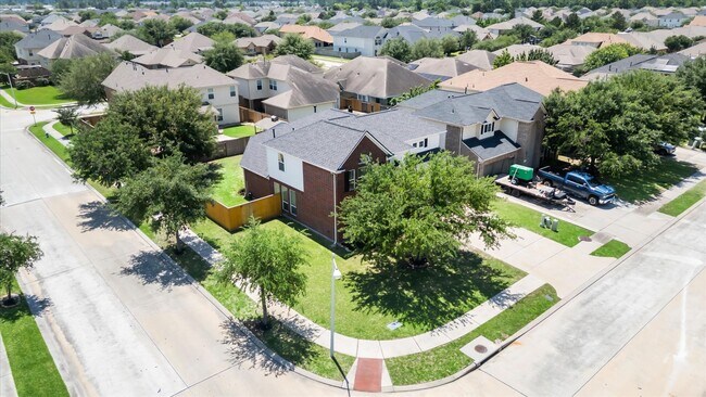 Building Photo - 9954 Knob Hollow Way