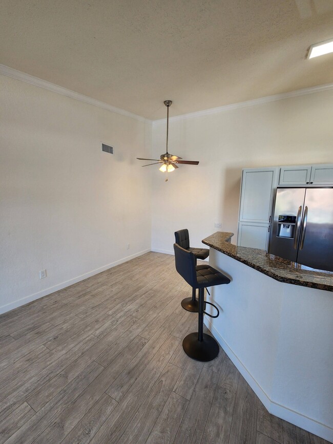 Building Photo - 78650 Ave 42 Ave