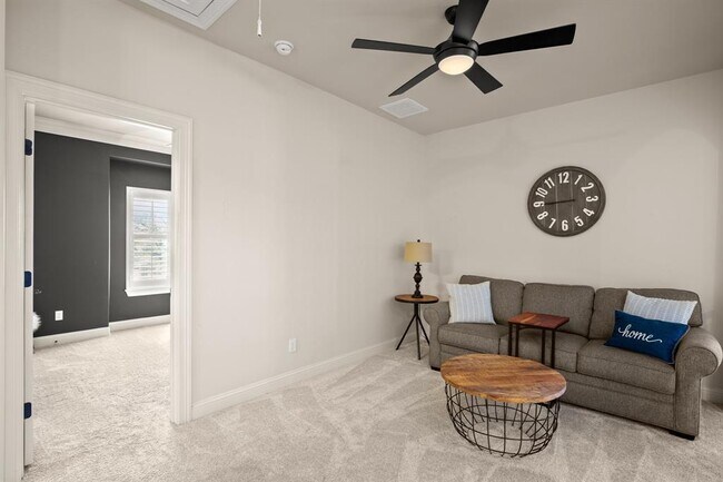 Building Photo - 119 Via Villina