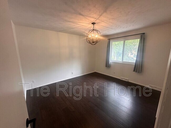 Building Photo - 11736 Quail Dr